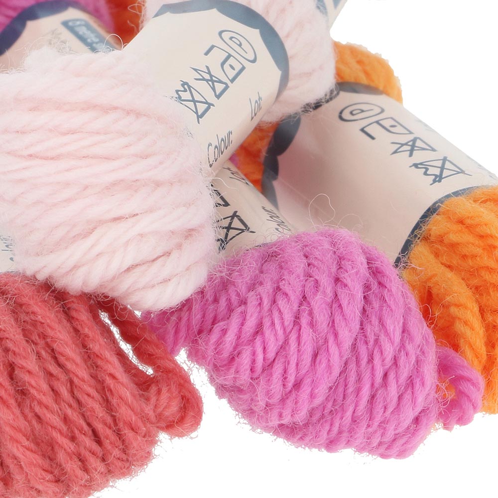 Scheepjes Lucy Tiffney Tapestry Kit - Pinks