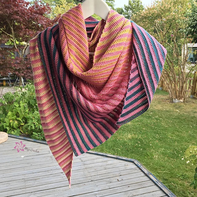 Armadillo Shawl Yarn Pack by Johanna Lindahl